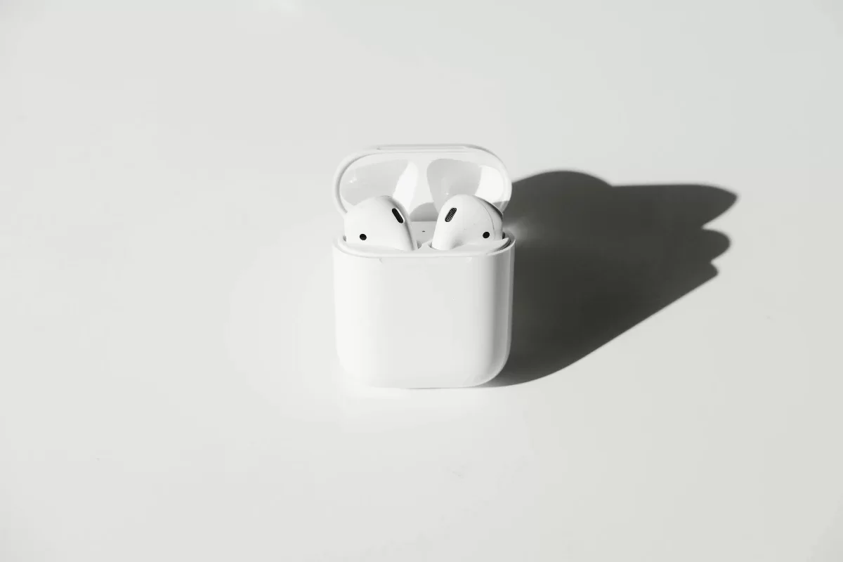 Como emparelhar os AirPods no celular Android