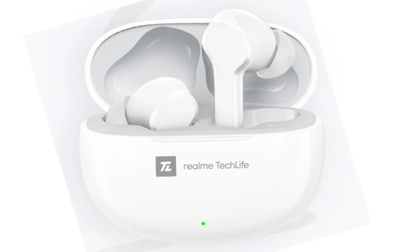 Realme TechLife Buds T100 cor branca.