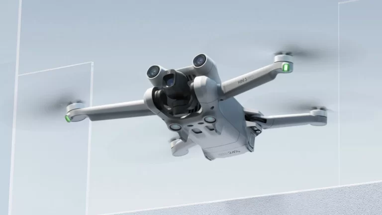 Drone DJI Mini 4 Pro com câmera de 48 MP e autonomia de até 47 minutos