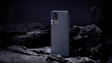 TCL lança celulares série 40 no Brasil com foco em câmera, bateria e preço